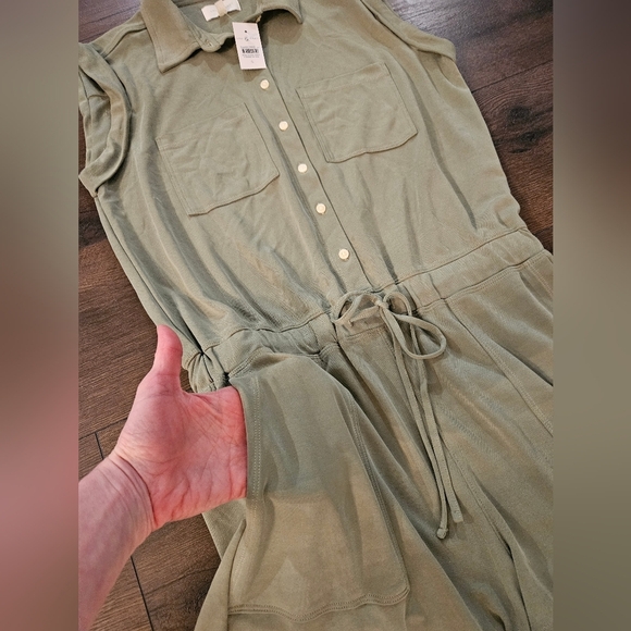 NWT Lou & Grey Green Sleeveless Romper - Size S - Picture 8 of 15